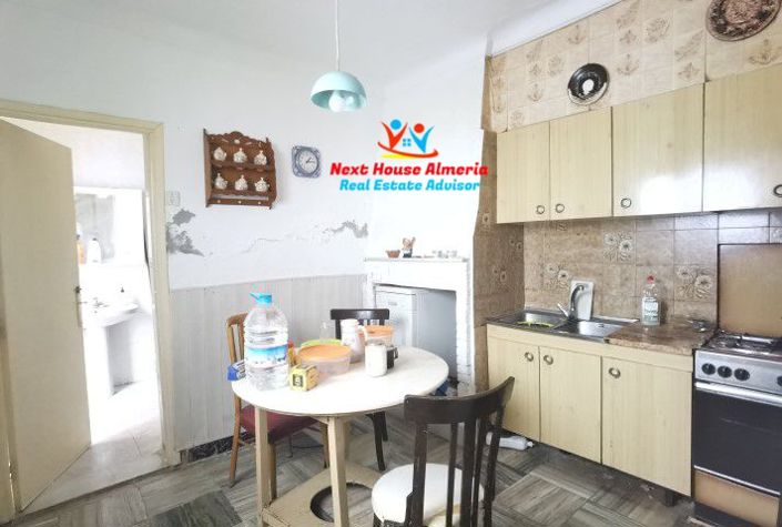 Image No.50-5 Bed Townhouse for sale