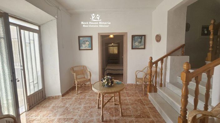 Image No.11-5 Bed Townhouse for sale