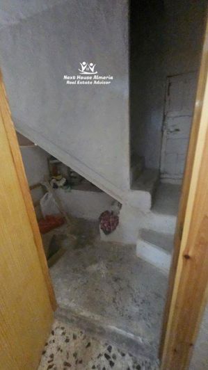 Image No.32-5 Bed Townhouse for sale