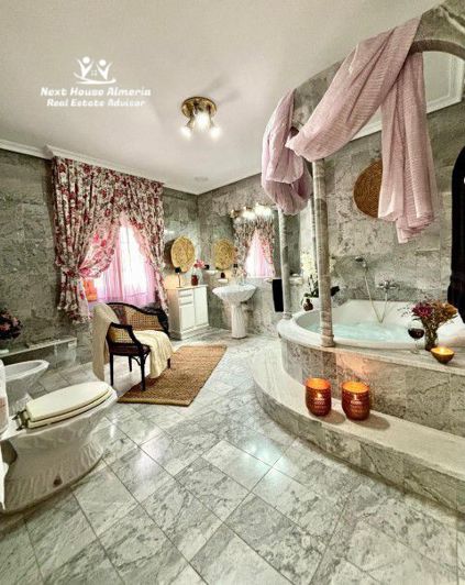 Image No.44-4 Bed Villa for sale