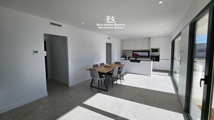 Image No.13-3 Bed Villa for sale