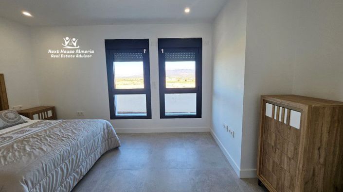 Image No.20-3 Bed Villa for sale