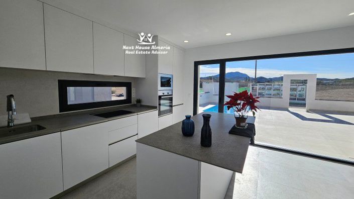 Image No.38-3 Bed Villa for sale