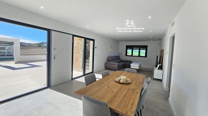 Image No.39-3 Bed Villa for sale