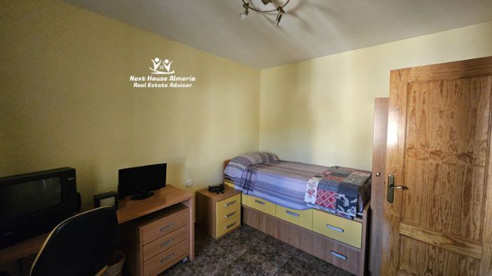 Image No.51-3 Bed Townhouse for sale