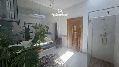 981871117215