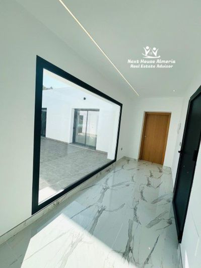 Image No.20-3 Bed Villa for sale