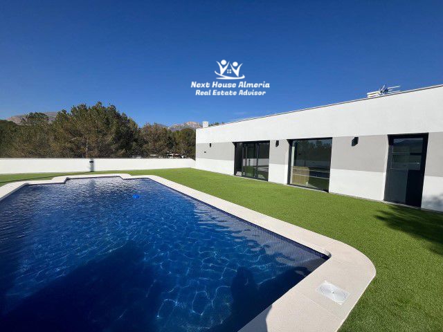 Image No.24-3 Bed Villa for sale