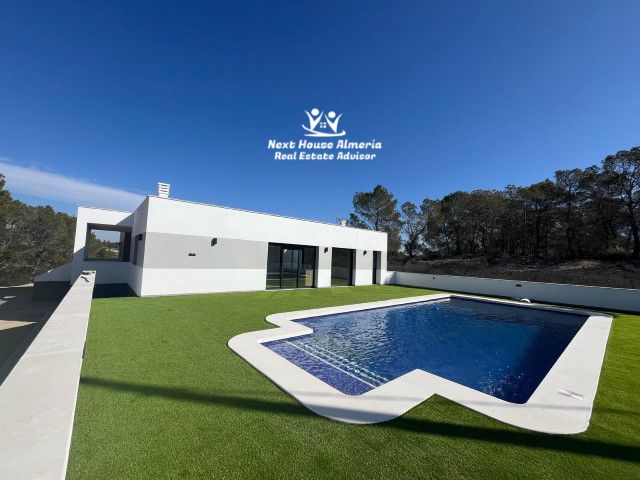 Image No.3-3 Bed Villa for sale