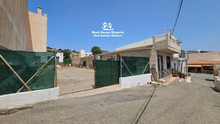 Image No.1-3 Bed Townhouse for sale
