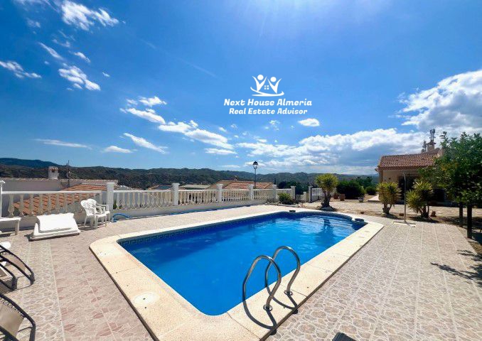 Image No.1-3 Bed Villa for sale
