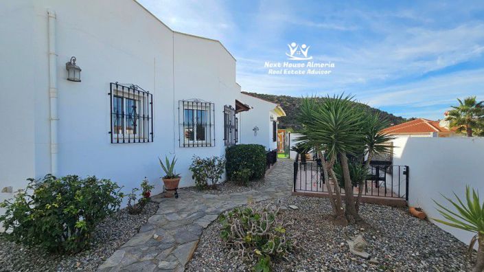 Image No.10-4 Bed Villa for sale