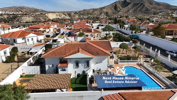 Image No.2-Villa de 4 chambres à vendre à Arboleas