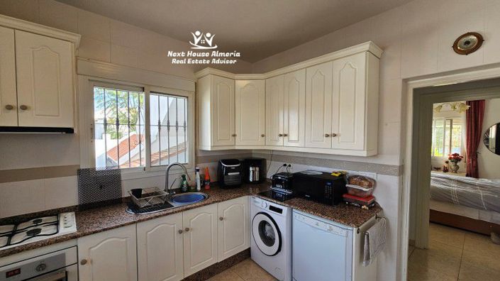 Image No.22-4 Bed Villa for sale