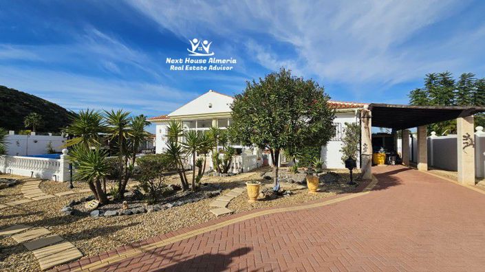 Image No.48-4 Bed Villa for sale