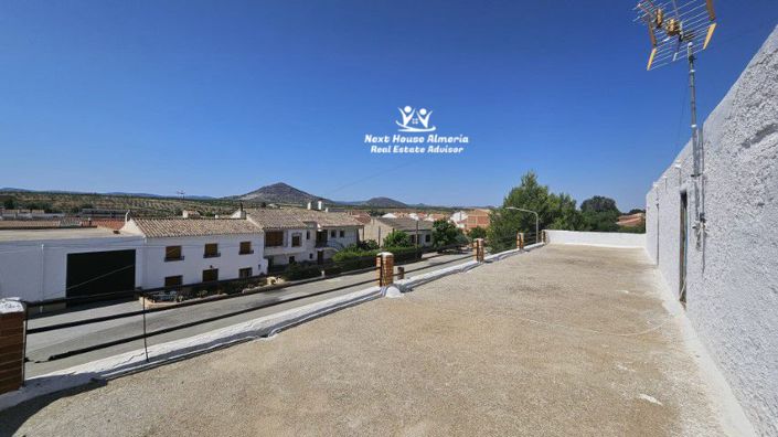 Image No.48-9 Bed Townhouse for sale