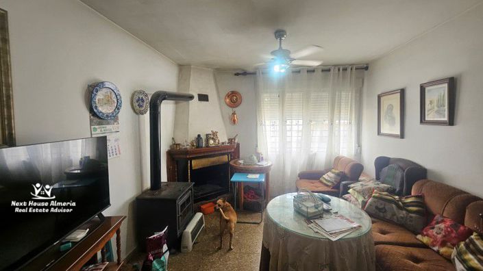 Image No.24-4 Bed Townhouse for sale