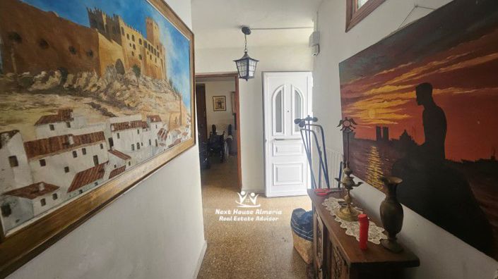 Image No.40-4 Bed Townhouse for sale