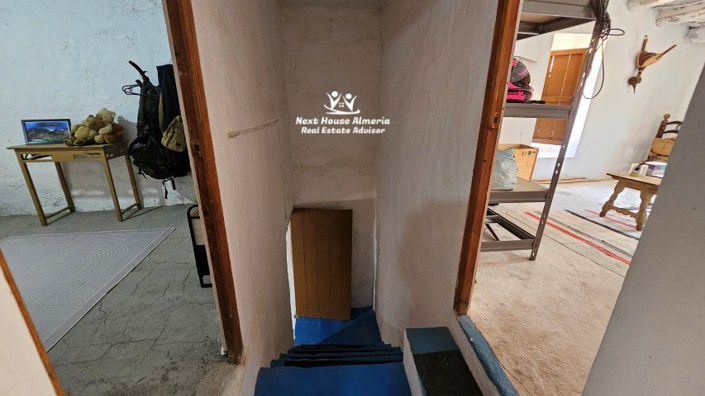 Image No.39-5 Bed Townhouse for sale