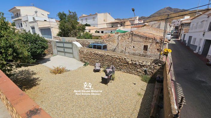 Image No.46-5 Bed Townhouse for sale