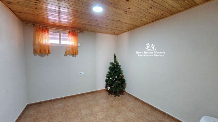 Image No.18-4 Bed Country House for sale