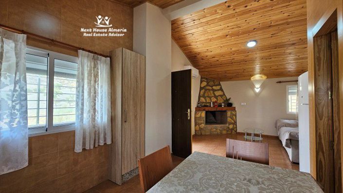 Image No.32-4 Bed Country House for sale