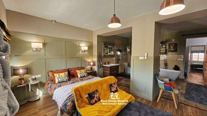 Image No.47-4 Bed Townhouse for sale