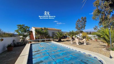 Villa de 3 chambres à vendre à Cantoria