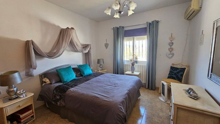 Image No.19-3 Bed Villa for sale