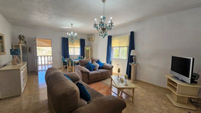Image No.29-3 Bed Villa for sale