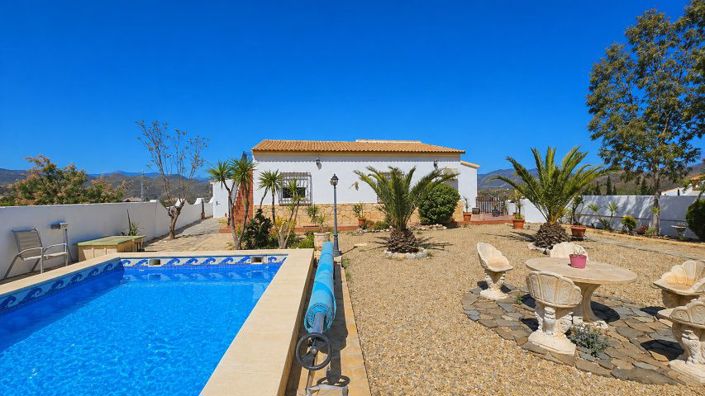 Image No.4-3 Bed Villa for sale