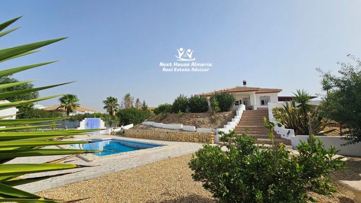 Image No.1-3 Bed Villa for sale