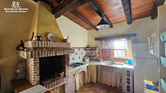 Image No.14-2 Bed Country House for sale