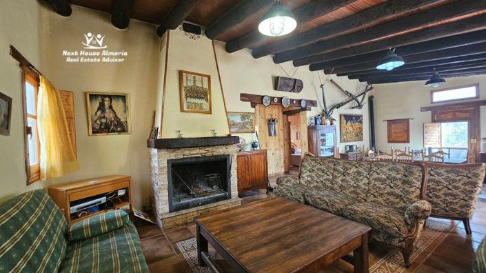 Image No.21-2 Bed Country House for sale