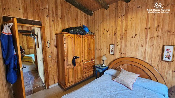 Image No.26-2 Bed Country House for sale