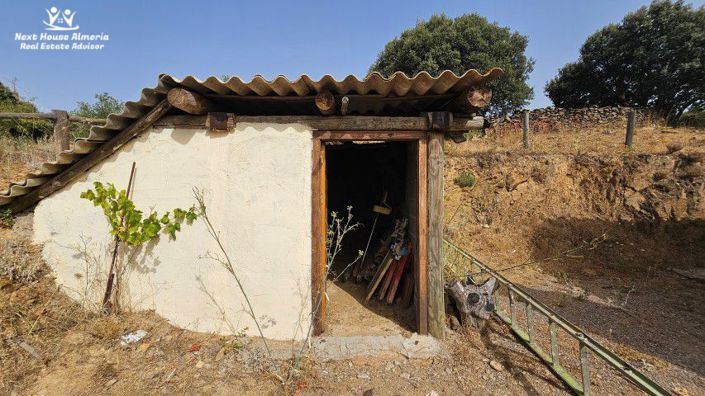 Image No.43-2 Bed Country House for sale