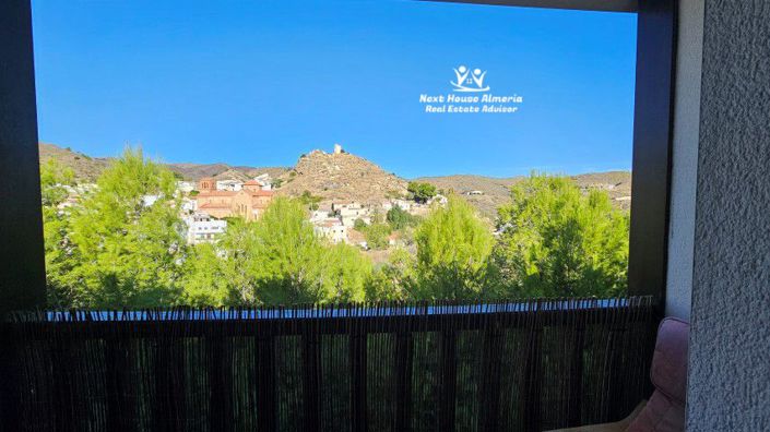 Image No.12-2 Bed Townhouse for sale