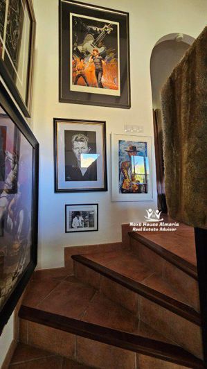 Image No.39-2 Bed Townhouse for sale