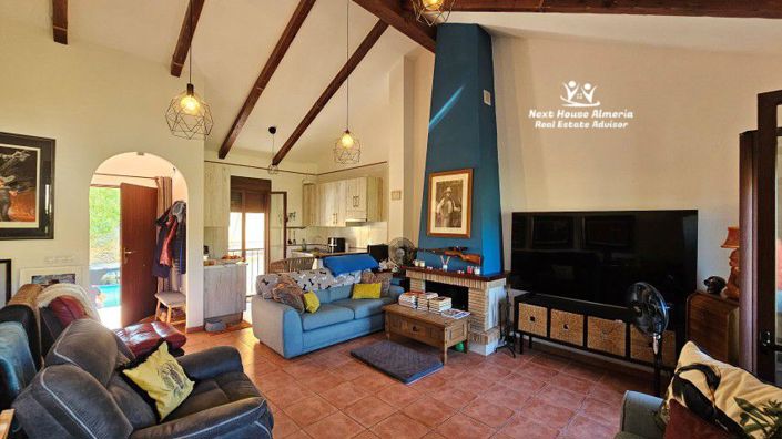 Image No.42-2 Bed Townhouse for sale