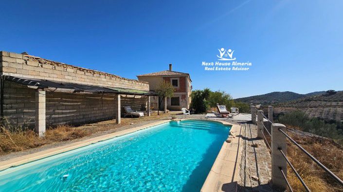 Image No.3-Maison de campagne de 6 chambres à vendre à Oria