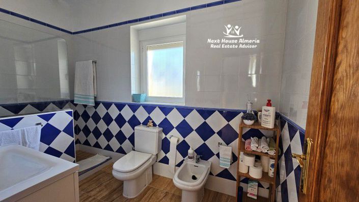 Image No.14-8 Bed Country House for sale