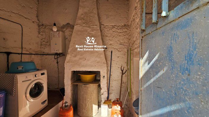 Image No.50-8 Bed Country House for sale