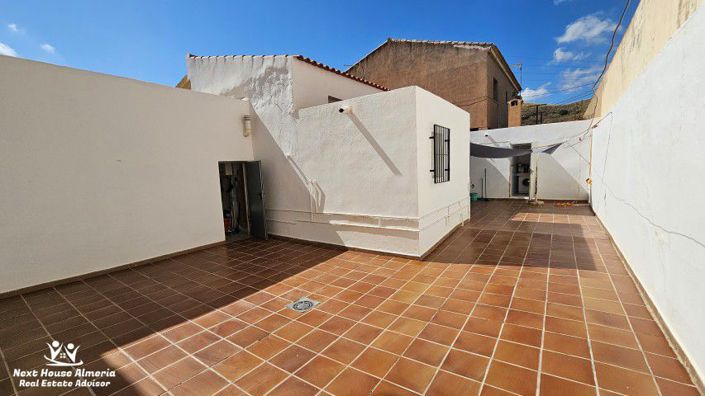 Image No.43-3 Bed Townhouse for sale