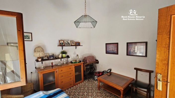 Image No.7-3 Bed Townhouse for sale