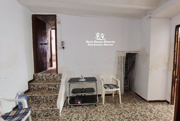 Image No.27-3 Bed Country House for sale