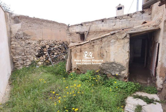 Image No.39-3 Bed Country House for sale