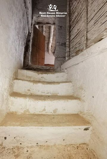 Image No.43-3 Bed Country House for sale