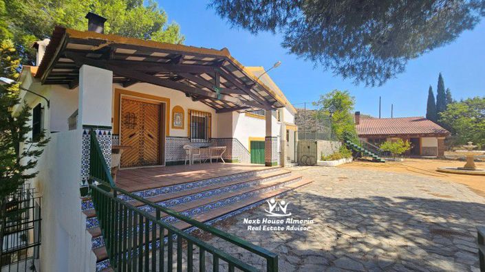 Image No.7-4 Bed Country House for sale