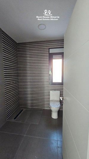 Image No.18-3 Bed Villa for sale