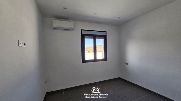 Image No.22-3 Bed Villa for sale